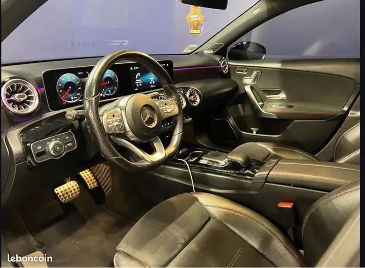Mercedes-Benz A-Class 2018 photo 3