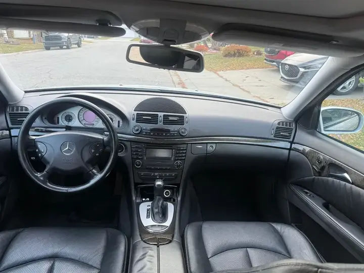 Mercedes-Benz E-Class 2004 photo 4