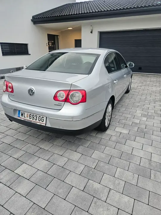 Volkswagen Passat 2010 photo 3
