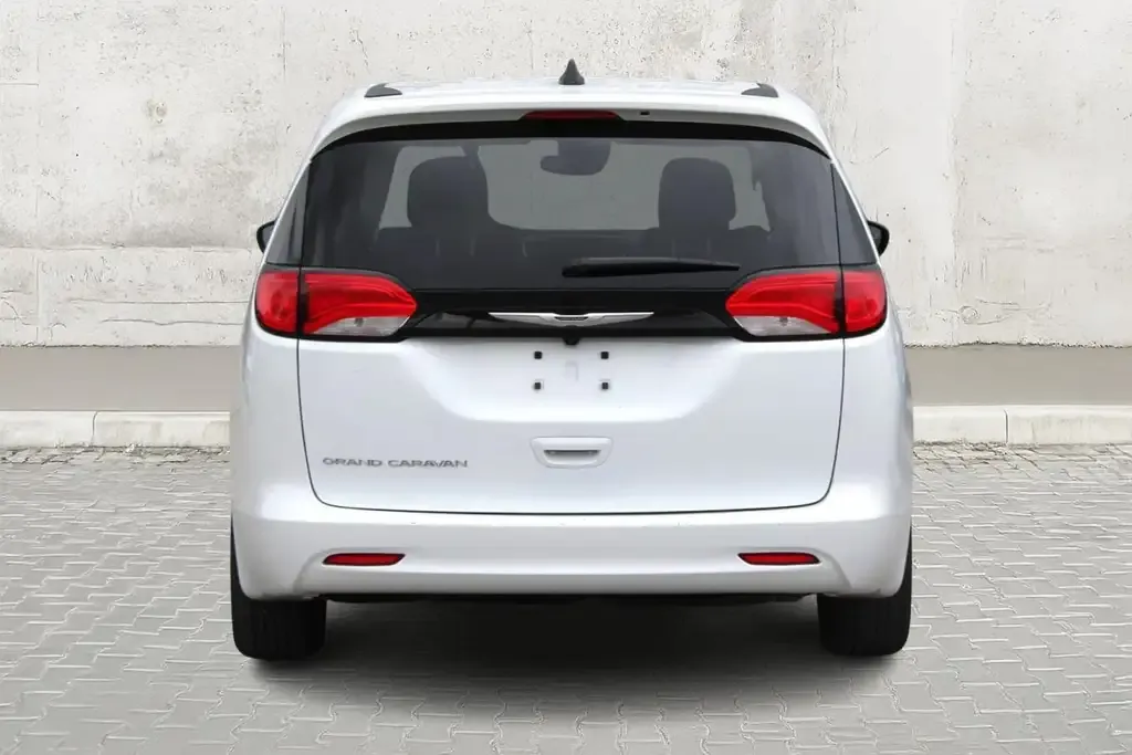 Chrysler Grand Caravan 2024 photo 5