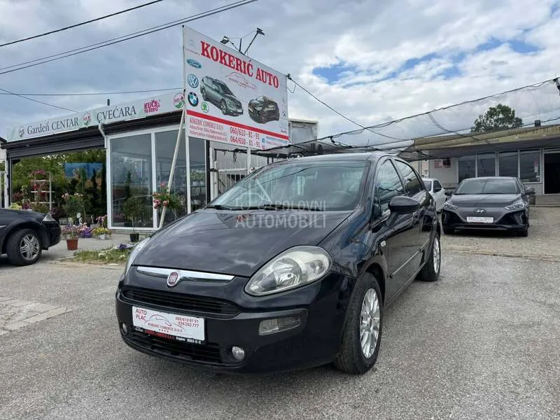 Fiat Punto 2010 photo 2