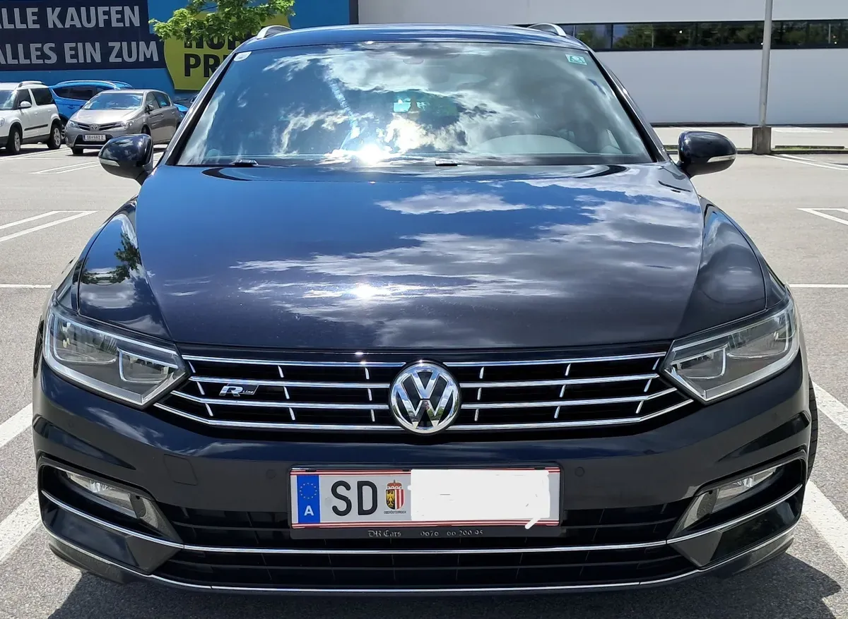 Volkswagen Passat 2018 photo 2