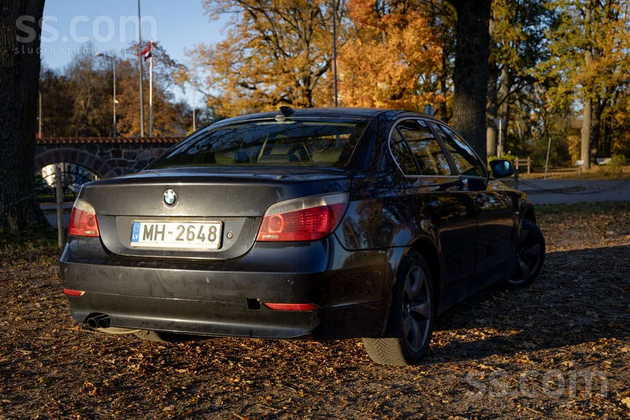 BMW 530 2006 photo 2