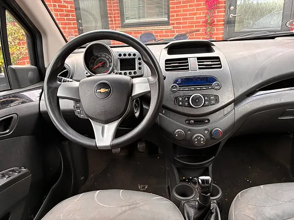 Chevrolet Spark 2012 photo 2