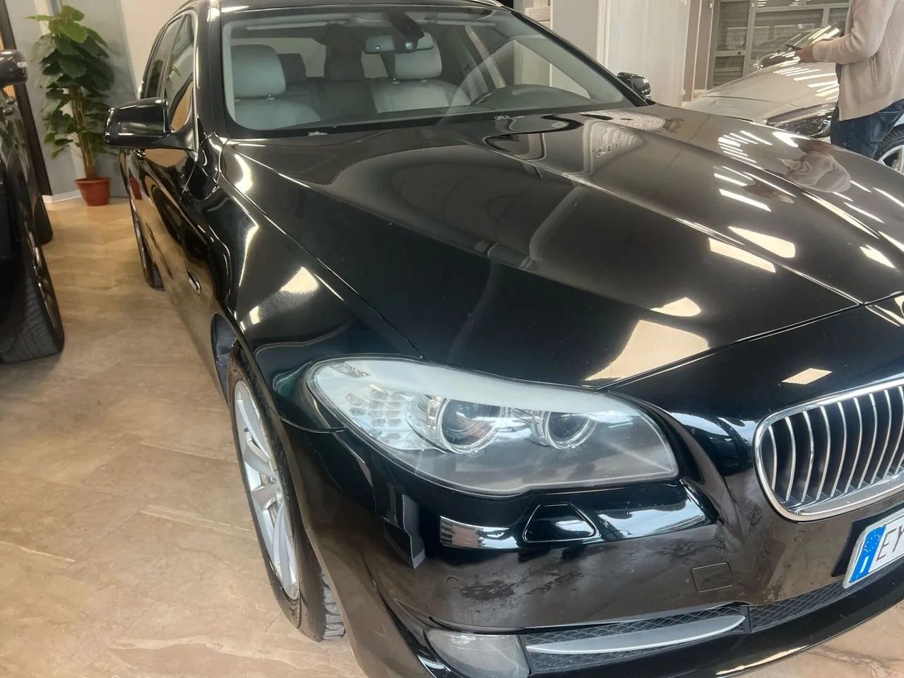 BMW 520D 2011 photo 2