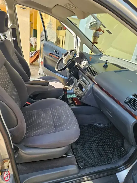 Seat Alhambra 2003 photo 3