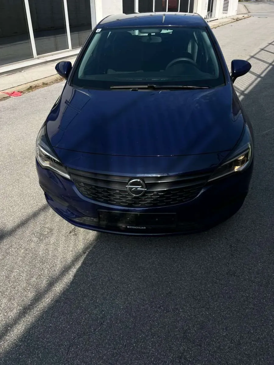 Opel Astra 2017 photo 2