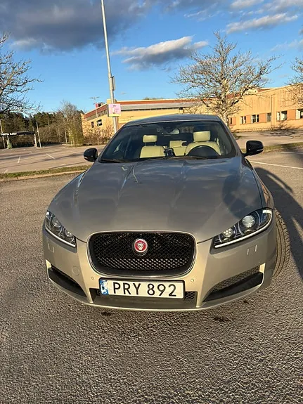 Jaguar Xf 2014 photo 5