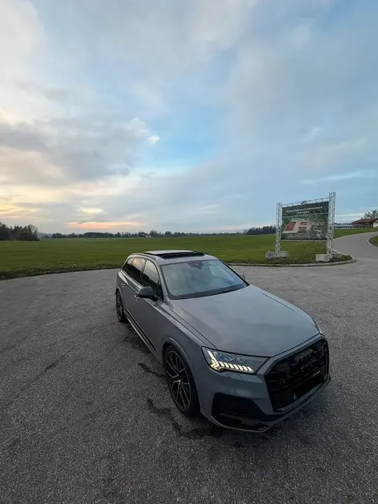 Audi Sq7