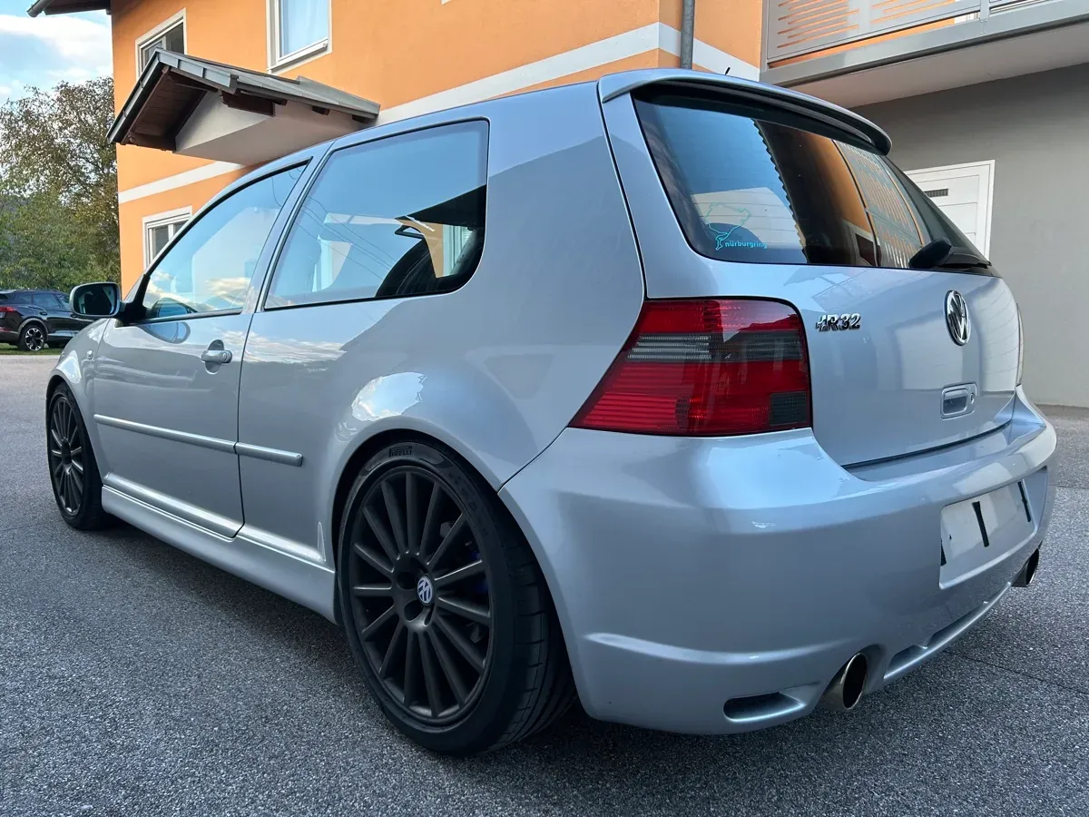 Volkswagen Golf 2002 photo 2