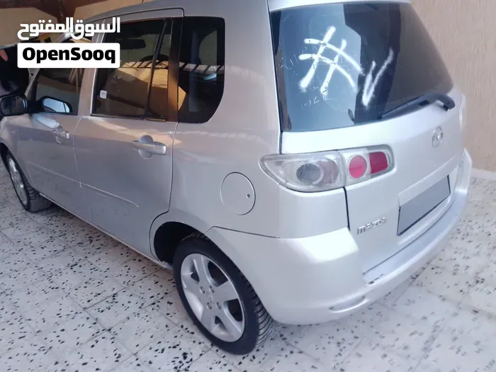 Mazda 2 2007 photo 3