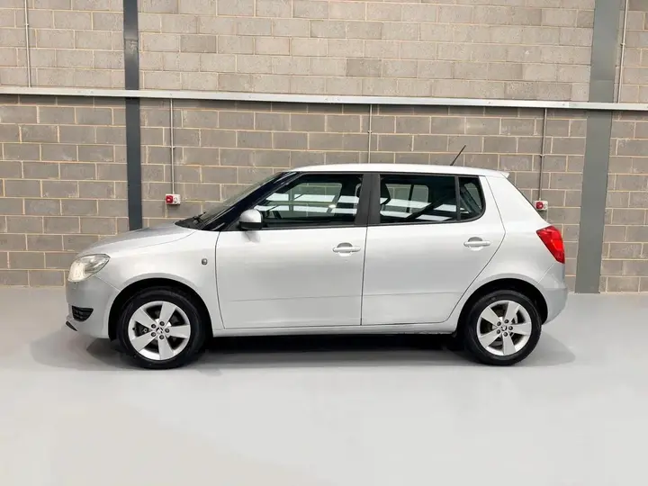 Skoda Fabia 2014 photo 5