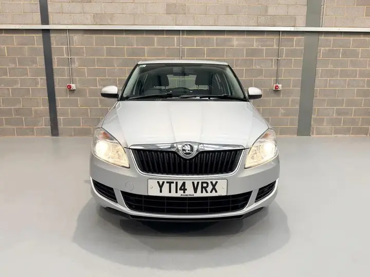Skoda Fabia 2014 photo 2