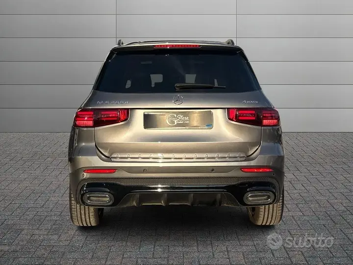 Mercedes-Benz Glb 2025 photo 4