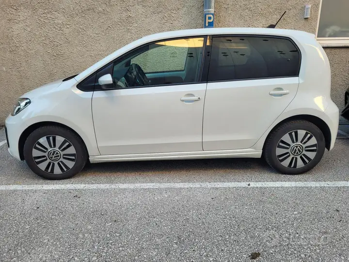 Volkswagen E-Up! 2020 photo 2