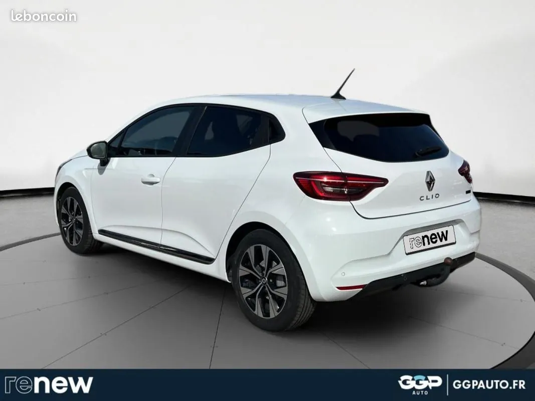 Renault Clio 2023 photo 3
