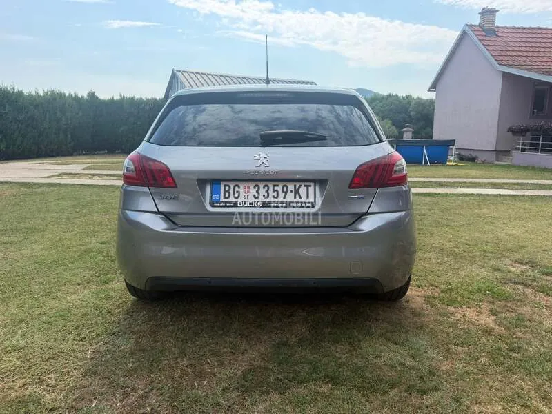 Peugeot 308 2015 photo 5