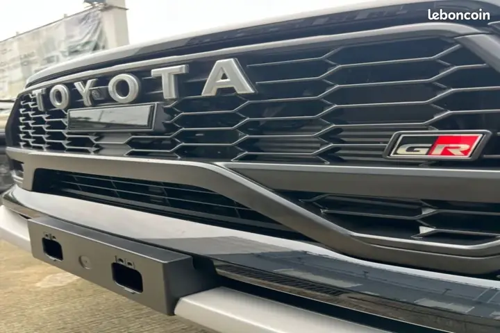 Toyota Hilux 2026 photo 3