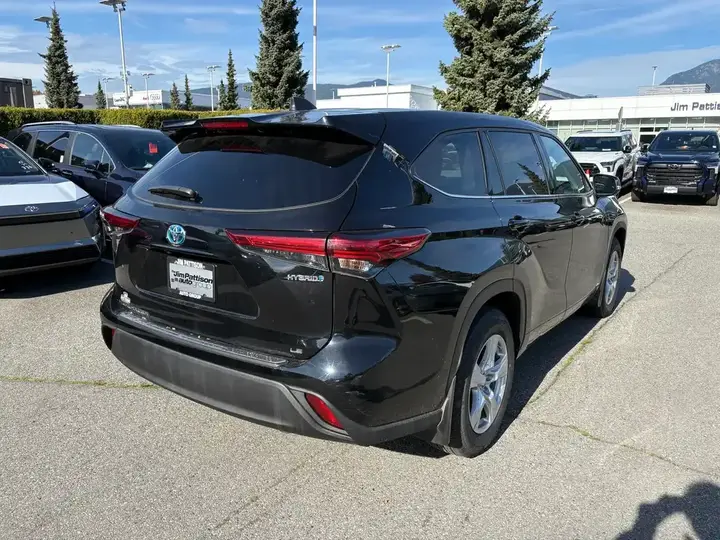 Toyota Highlander 2022 photo 5