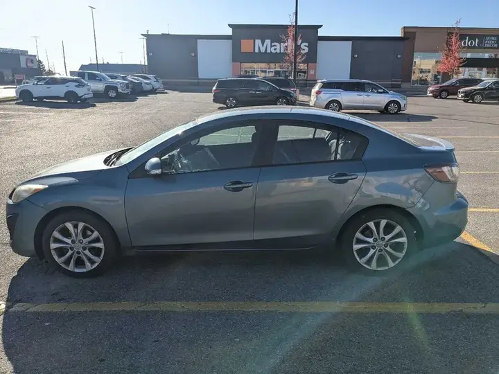 Mazda 3 Gt 2010 photo 2