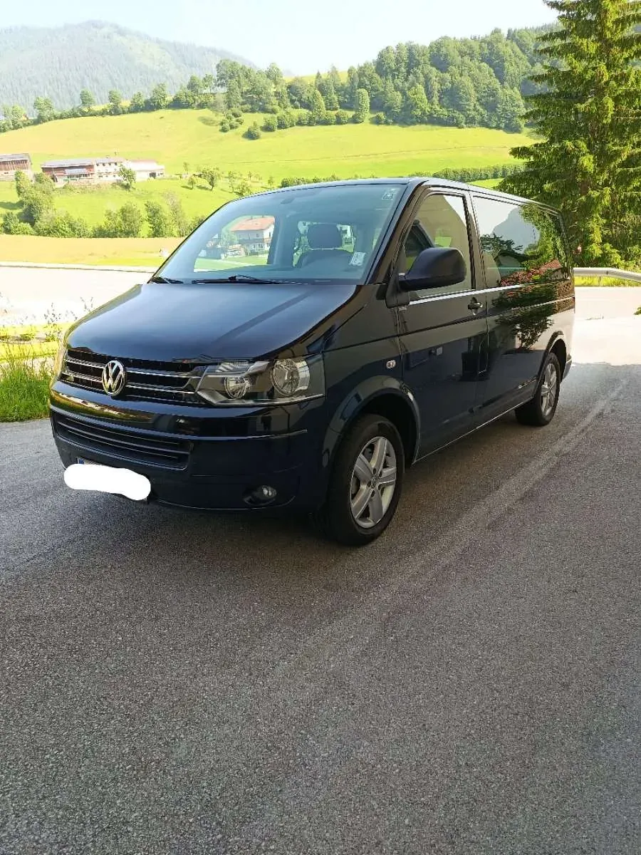 Volkswagen Multivan 2013 photo 2