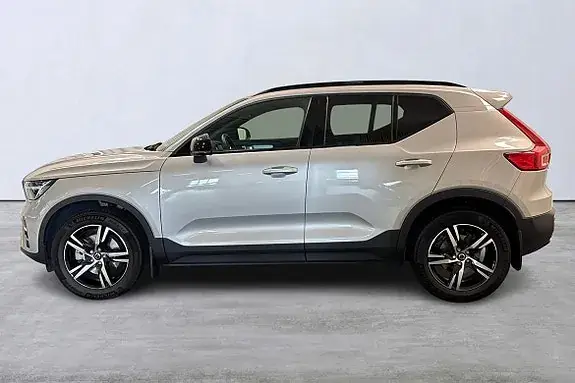 Volvo Xc40 2025 photo 2