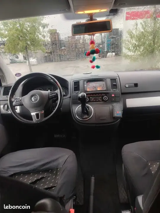Volkswagen Multivan 2014 photo 3