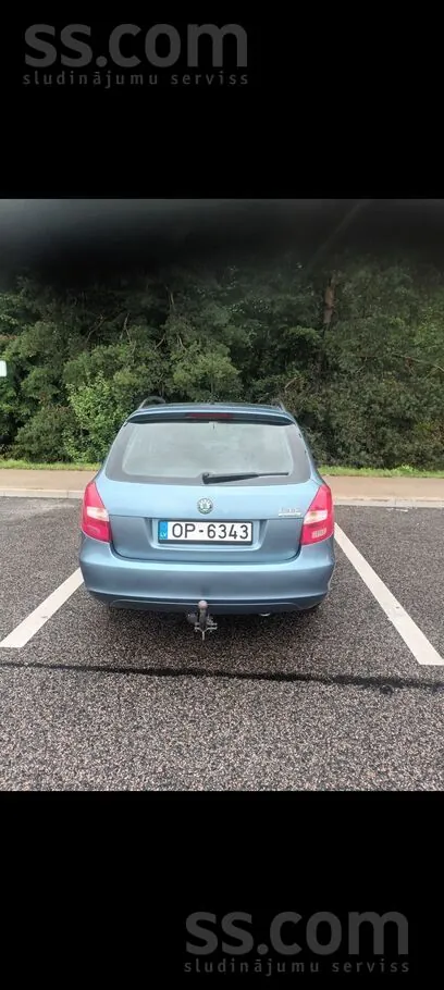 Skoda Fabia 2010 photo 4