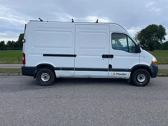 Renault Master 2010 photo 2