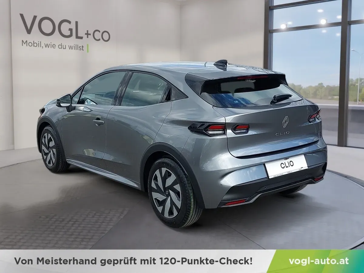 Renault Clio 2023 photo 3