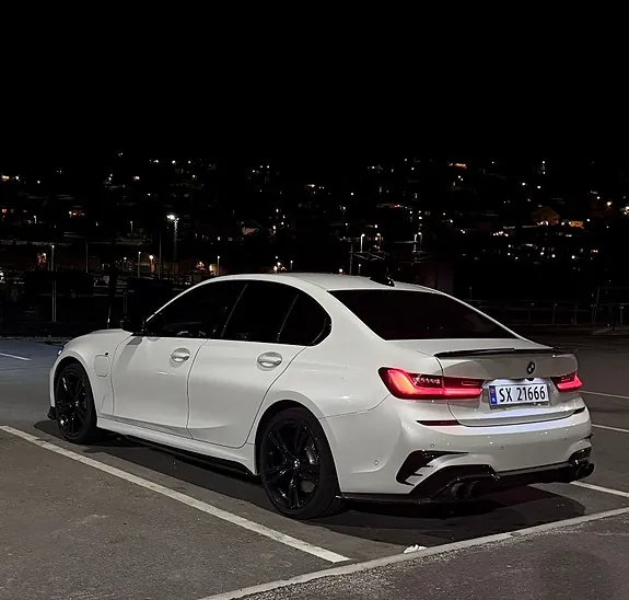 BMW 330E 2021 photo 2