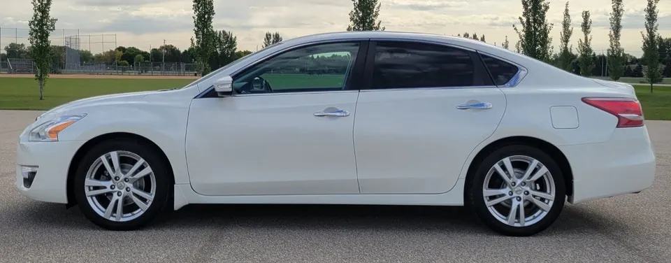 Nissan Altima 2013 photo 3