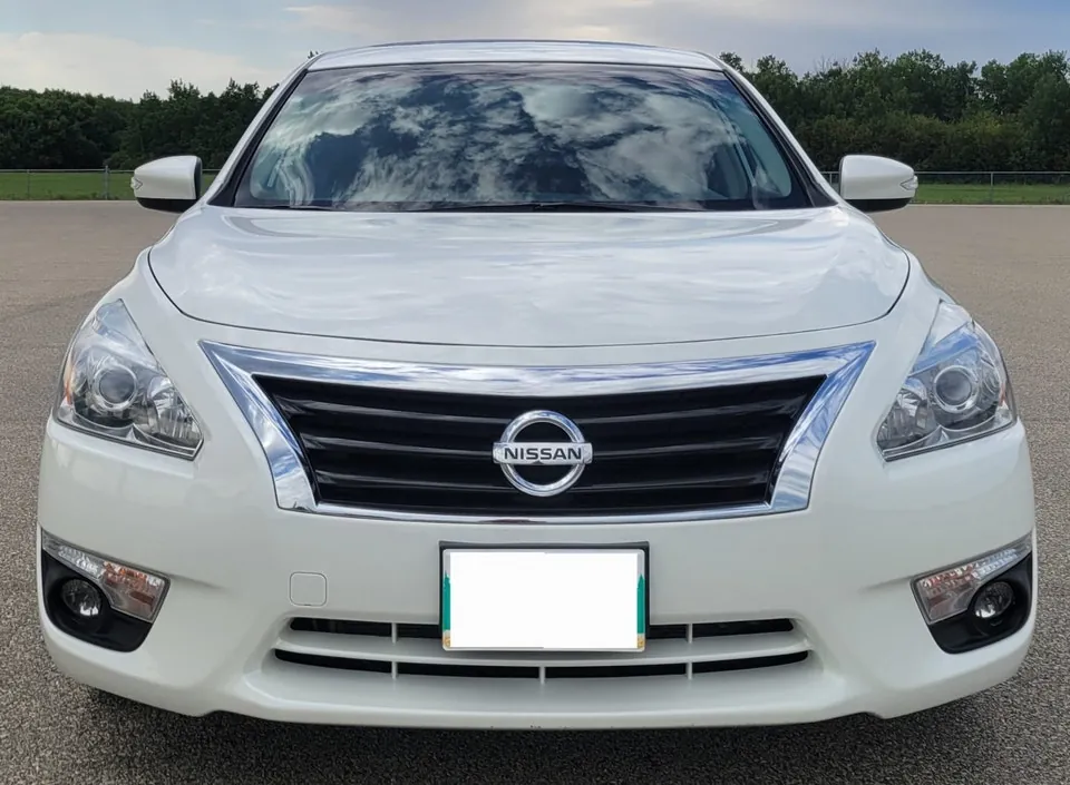 Nissan Altima 2013 photo 2