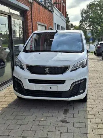 Peugeot Expert Combi 2020 photo 2