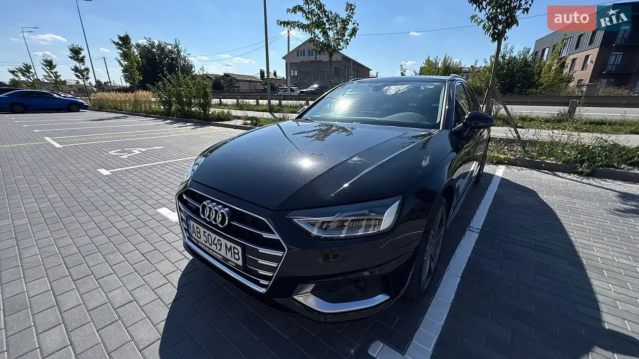 Audi A4 2022 photo 5
