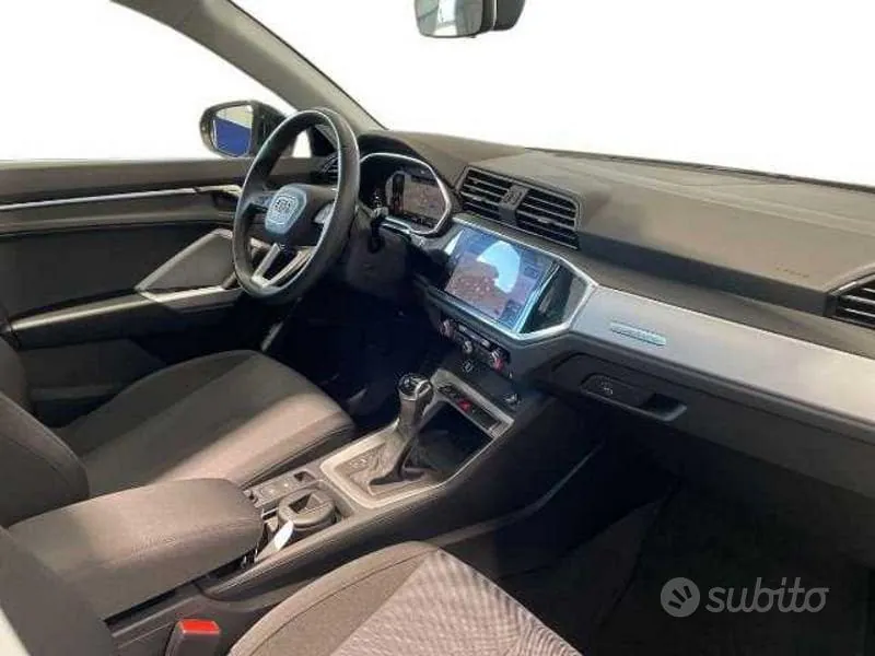 Audi Q3 2024 photo 3