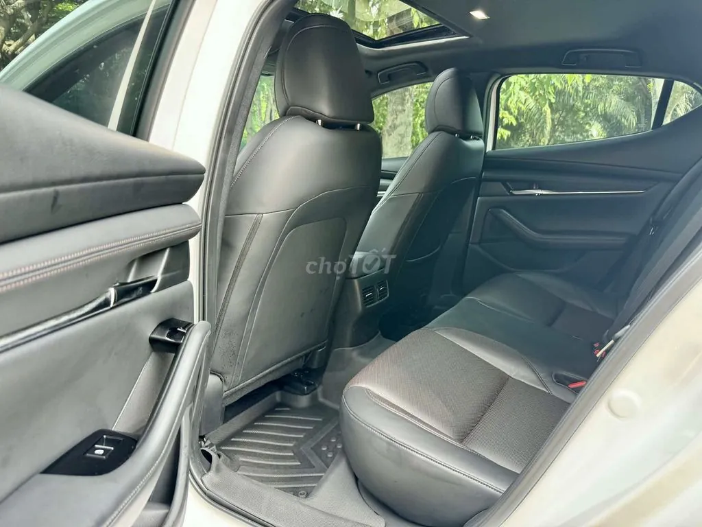 Mazda 3 2025 photo 4