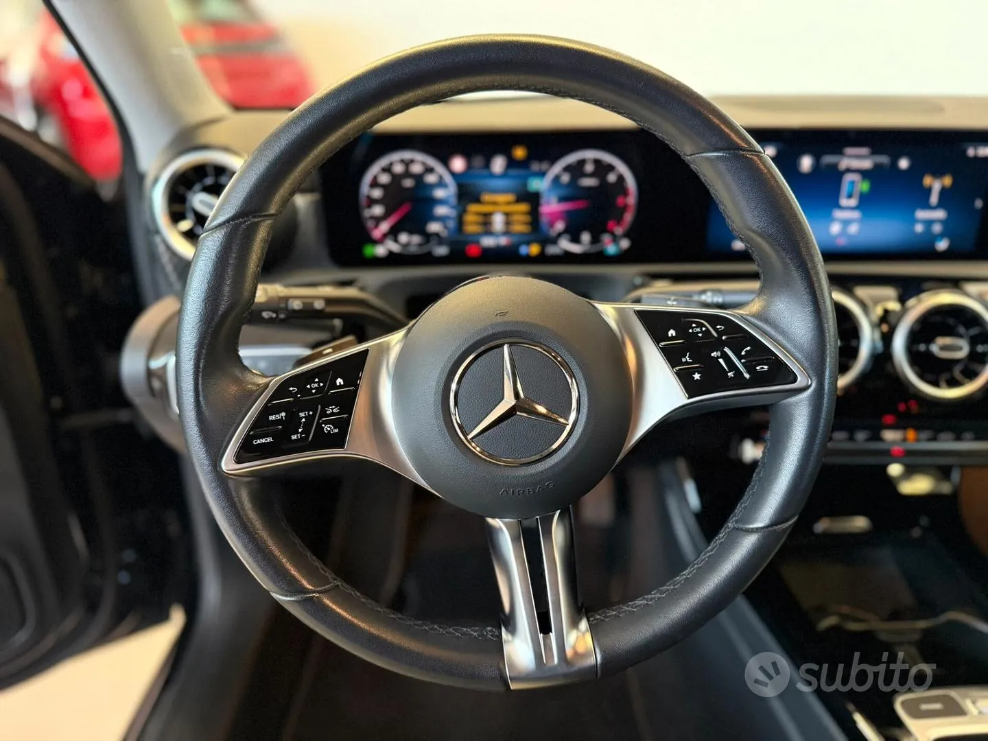 Mercedes-Benz A 180 2025 photo 4