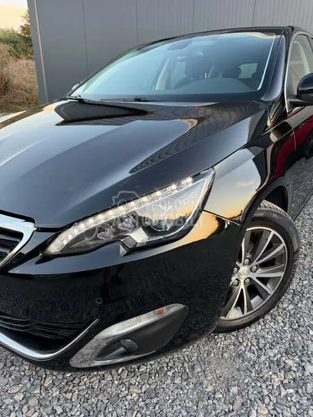 Peugeot 308 2013 photo 4