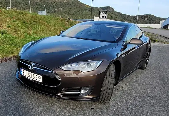 Tesla Model S 2015 photo 5