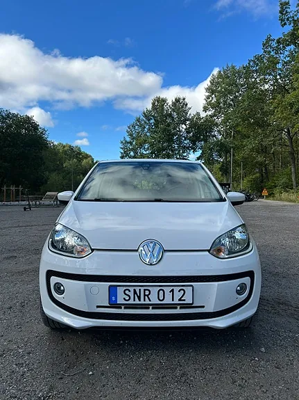 Volkswagen Up 2015 photo 4