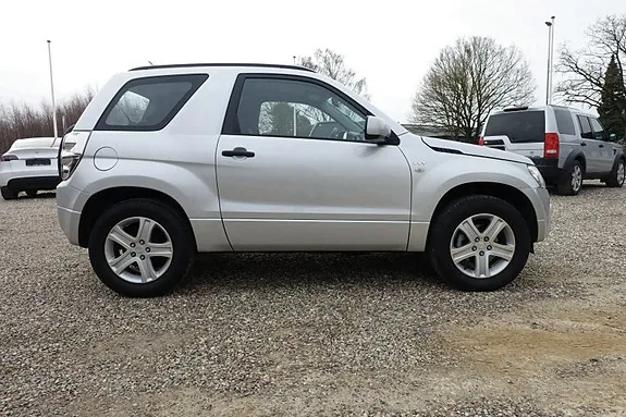 Suzuki Grand Vitara 2007 photo 4