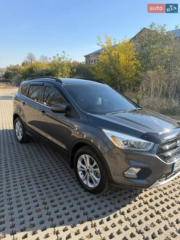 Ford Escape 2016 photo 3