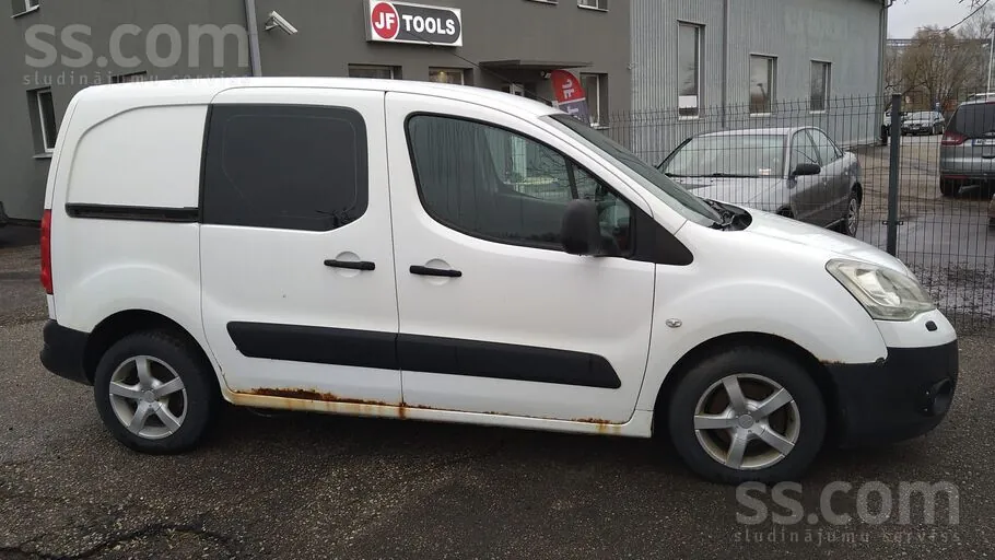 Citroen Berlingo 2011 photo 3