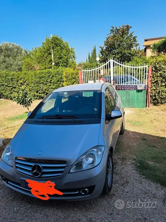 Mercedes-Benz A 180 2010 photo 3