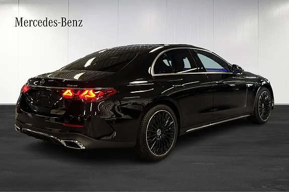 Mercedes-Benz E400 E 2026 photo 4