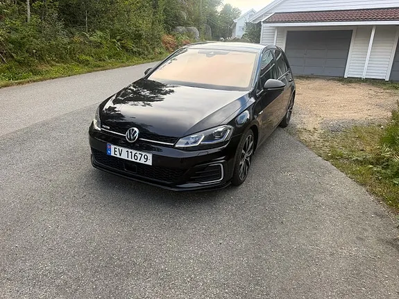 Volkswagen E-Golf 2018 photo 2