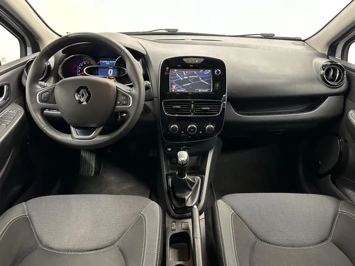 Renault Clio 2018 photo 2