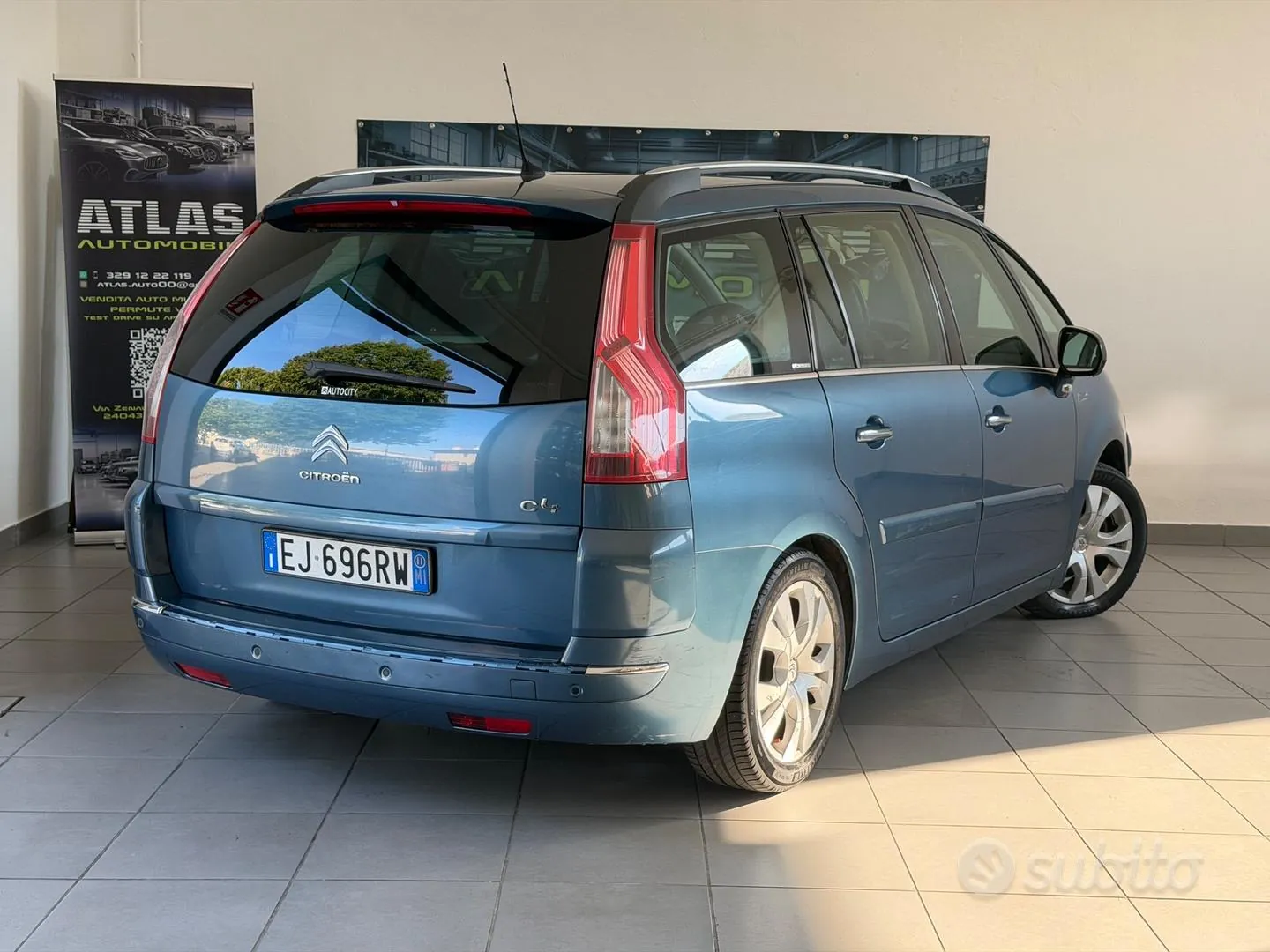 Citroen C4 Grand Picasso 2011 photo 3
