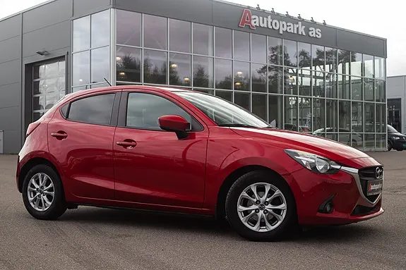 Mazda 2 2016 photo 2